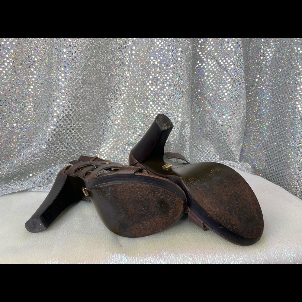 Pour La Victoire Brown strapped heels - Picture 2 of 5